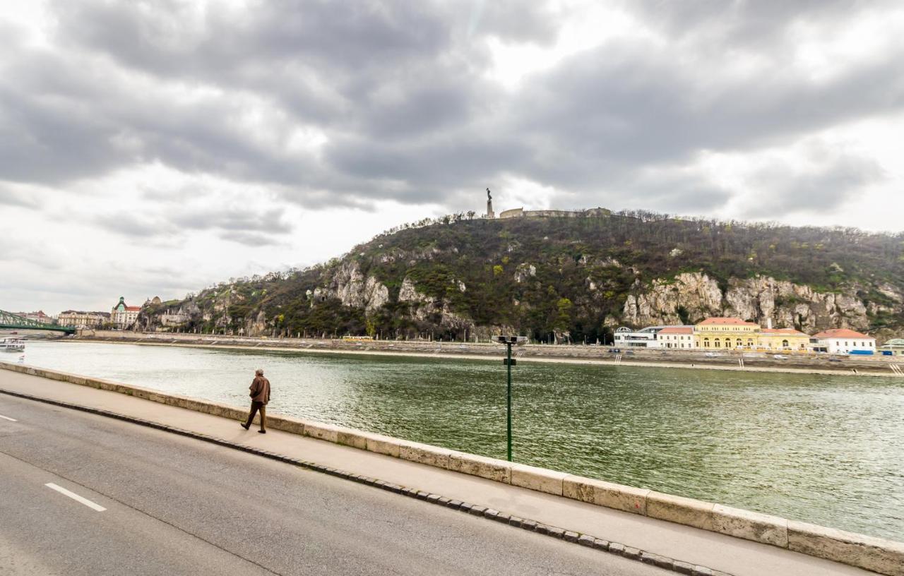 Spacious Riverside Residency - Magnificent View Budapest Eksteriør bilde