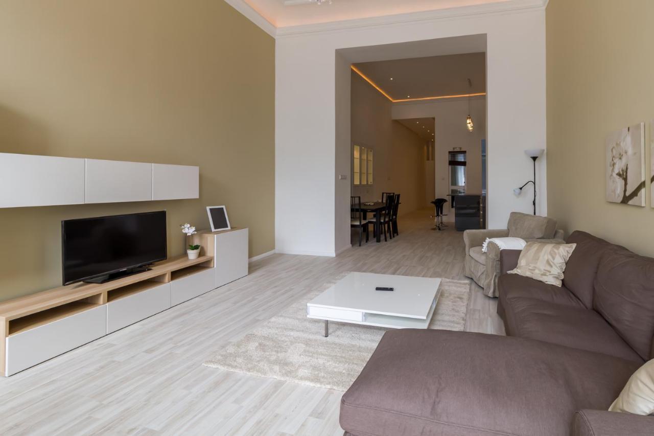 Spacious Riverside Residency - Magnificent View Budapest Eksteriør bilde