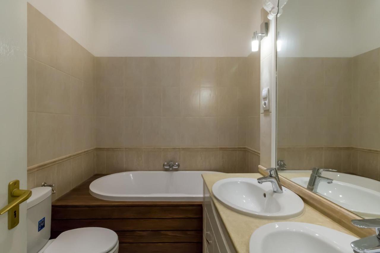 Spacious Riverside Residency - Magnificent View Budapest Eksteriør bilde